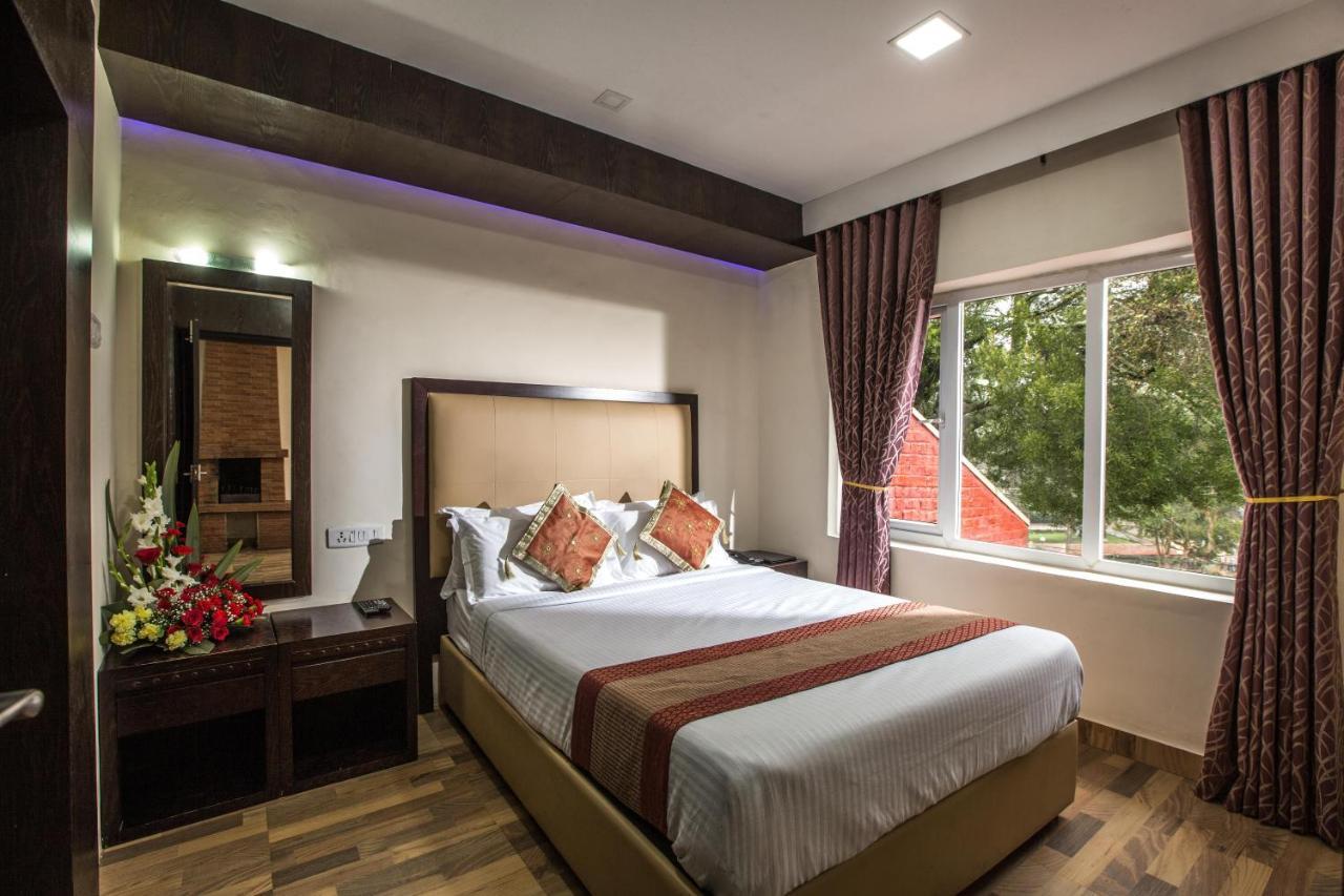 Hotel Lakeview Ooty Ngoại thất bức ảnh