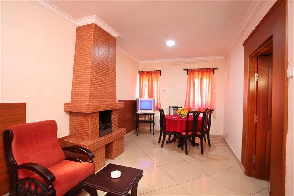 Hotel Lakeview Ooty Ngoại thất bức ảnh